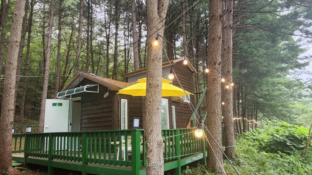 Hongcheon Gongjaksan Recreational Forest Pension Ruang foto